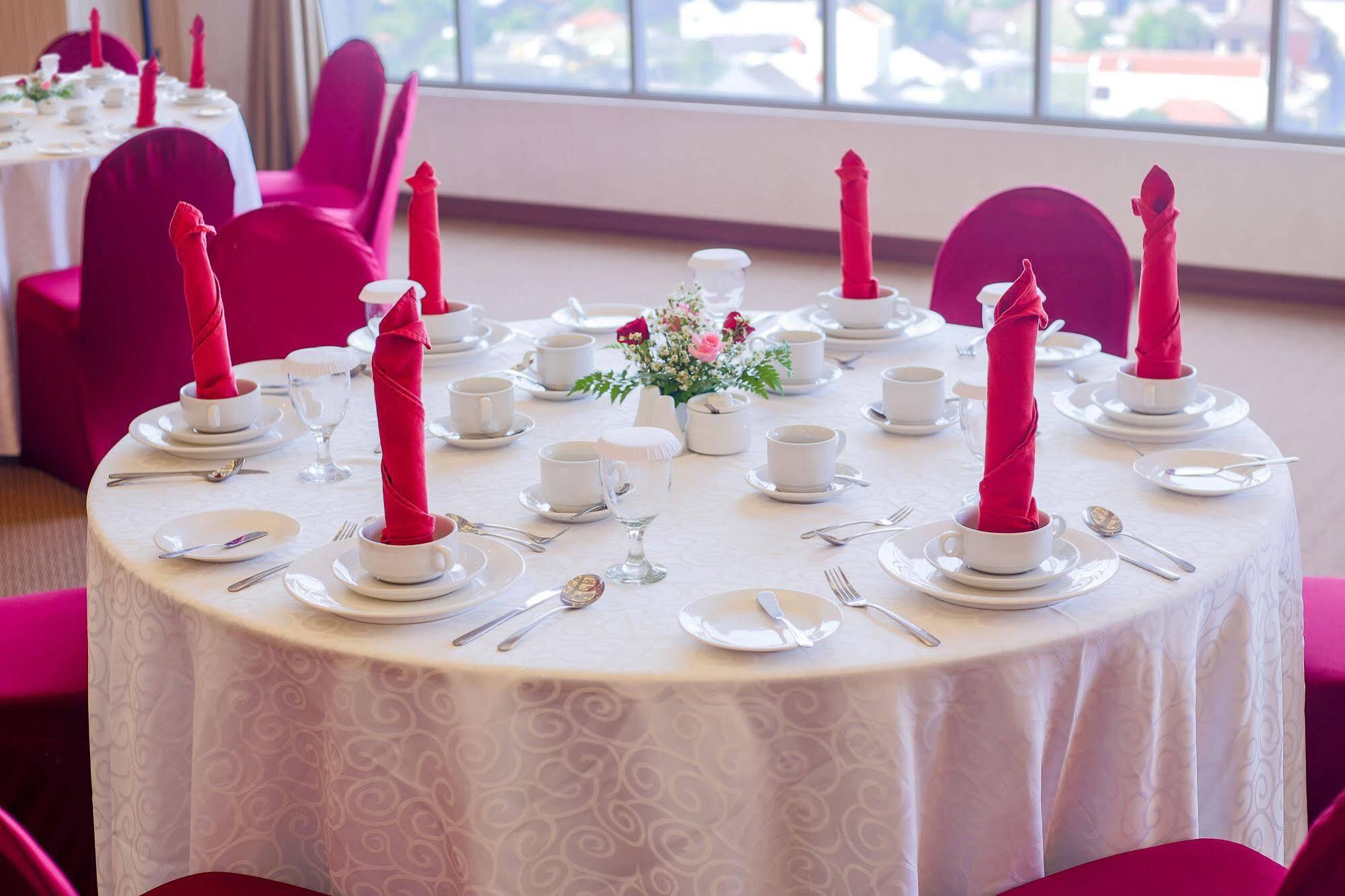 Hotel Grand Hap Solo Zewnętrze zdjęcie